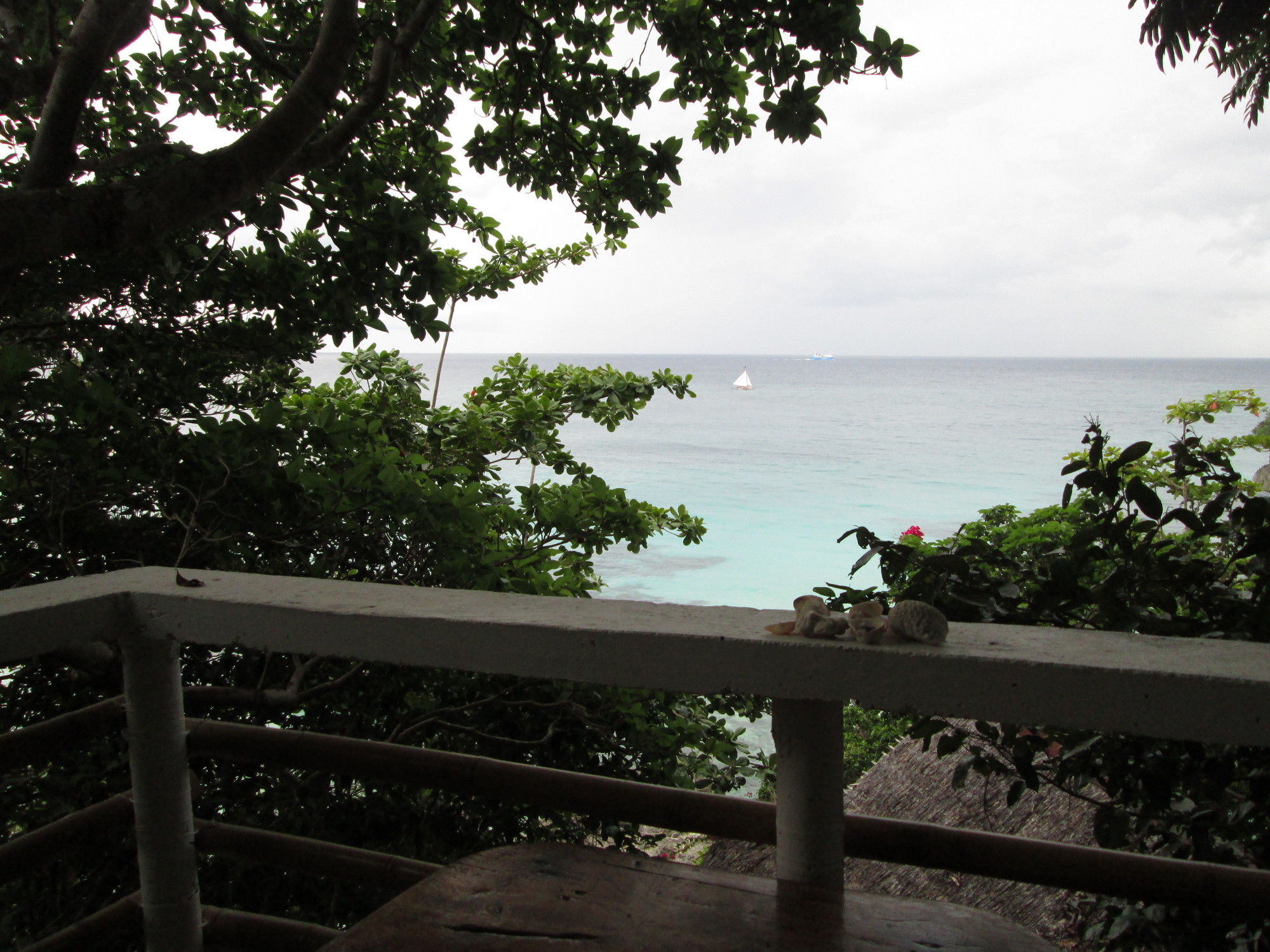 Balinghai Beach Resort Yapak Bagian luar foto